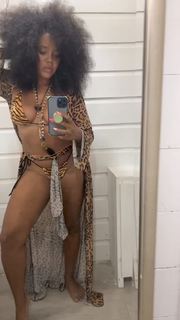 Angela Simmons feet photo thumbnail