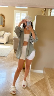 Alia Shelesh feet photo thumbnail