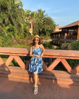 Anushka Sen feet photo thumbnail