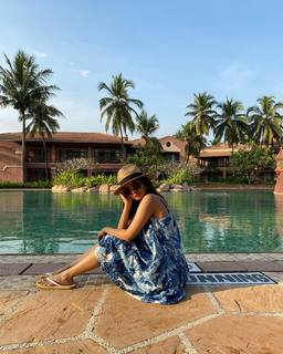 Anushka Sen feet photo thumbnail