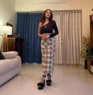 Anushka Sen feet photo thumbnail