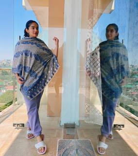 Anushka Sen feet photo thumbnail