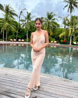 Anushka Sen feet photo thumbnail
