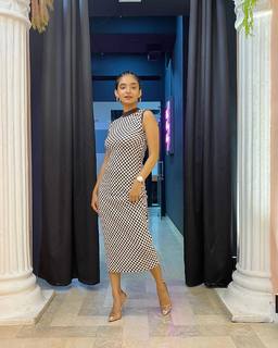 Anushka Sen feet photo thumbnail
