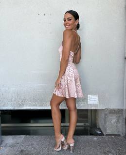 Cristina Pedroche feet photo thumbnail