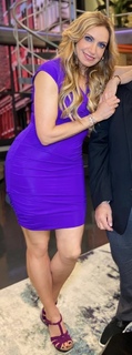 Lili Estefan feet photo thumbnail