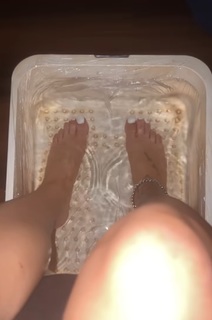 Victoria Waldrip feet photo thumbnail