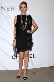 Kim Raver feet photo thumbnail