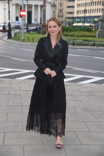 Paulina Sykut feet photo thumbnail
