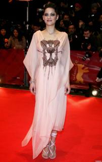 Marion Cotillard feet photo thumbnail