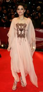 Marion Cotillard feet photo thumbnail