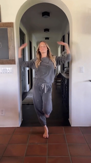LeAnn Rimes feet photo thumbnail