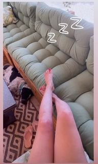 Daniela Katzenberger feet photo thumbnail