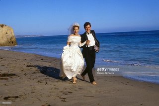 Virginia Madsen feet photo thumbnail