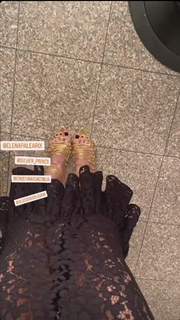 Ilary Blasi feet photo thumbnail