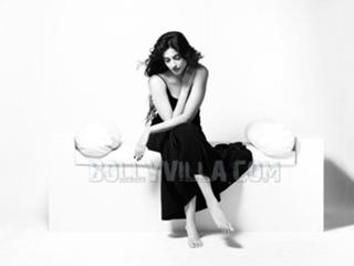 Sonam Kapoor feet photo 4