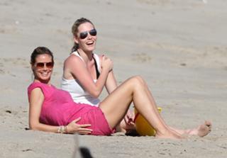Heidi Klum feet photo thumbnail