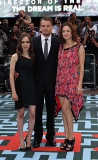 Marion Cotillard feet photo thumbnail