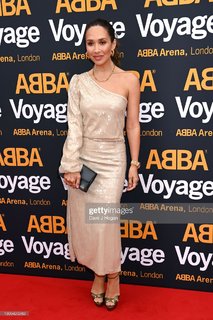 Myleene Klass feet photo thumbnail