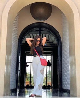 Dorra Zarrouk feet photo thumbnail