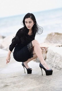 Angelababy feet photo thumbnail