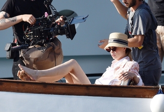 Cara Delevingne feet photo thumbnail