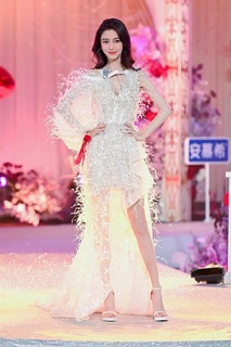 Angelababy feet photo thumbnail