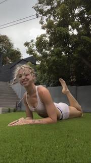 Charly Jordan feet photo thumbnail