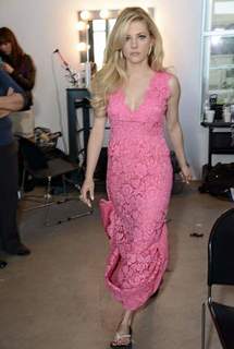 Katheryn Winnick feet photo thumbnail