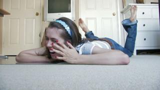 Brittani Taylor feet photo thumbnail