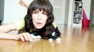 Brittani Taylor feet photo thumbnail