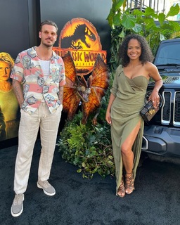 Christina Milian feet photo thumbnail