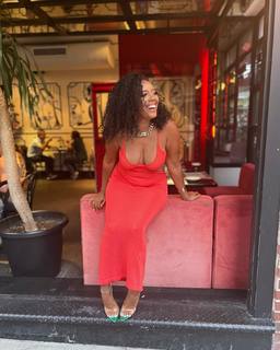 Angela Simmons feet photo thumbnail