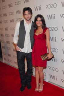Jessica Lowndes feet photo thumbnail