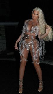 Jelena Karleusa feet photo thumbnail