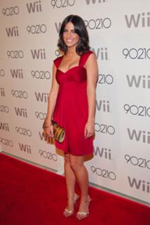 Jessica Lowndes feet photo thumbnail