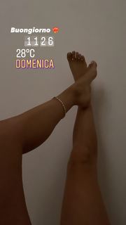 Giorgia Crivello feet photo thumbnail