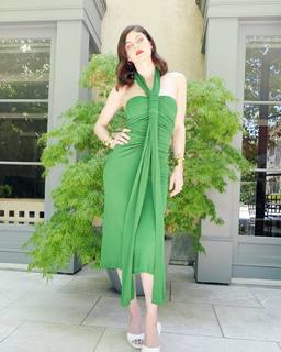 Alexandra Daddario feet photo thumbnail