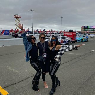 Brie Garcia feet photo thumbnail
