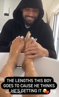 Chloe Ferry feet photo thumbnail