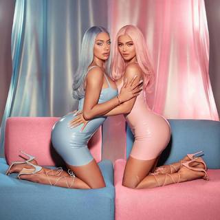 Kylie Jenner feet photo thumbnail