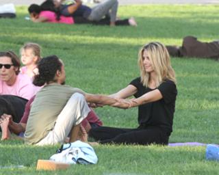 Heidi Klum feet photo thumbnail