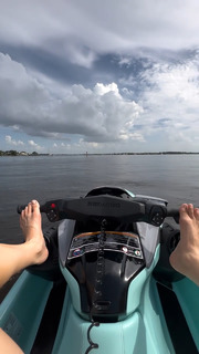 Amanda Cerny feet photo thumbnail