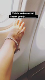Kino MacGregor feet photo thumbnail