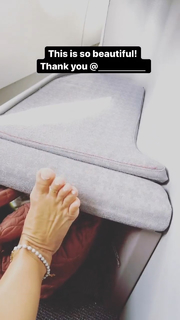 Kino MacGregor feet photo thumbnail