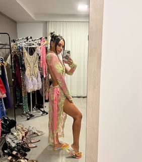 Cristina Pedroche feet photo thumbnail