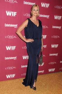 Natasha Henstridge feet photo thumbnail