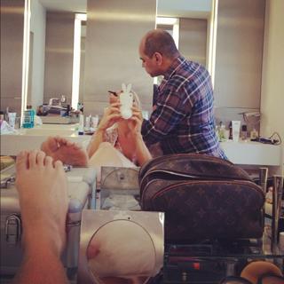 Adriane Galisteu feet photo thumbnail