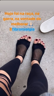 Franciely Freduzeski feet photo thumbnail