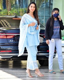 Kiara Advani feet photo thumbnail